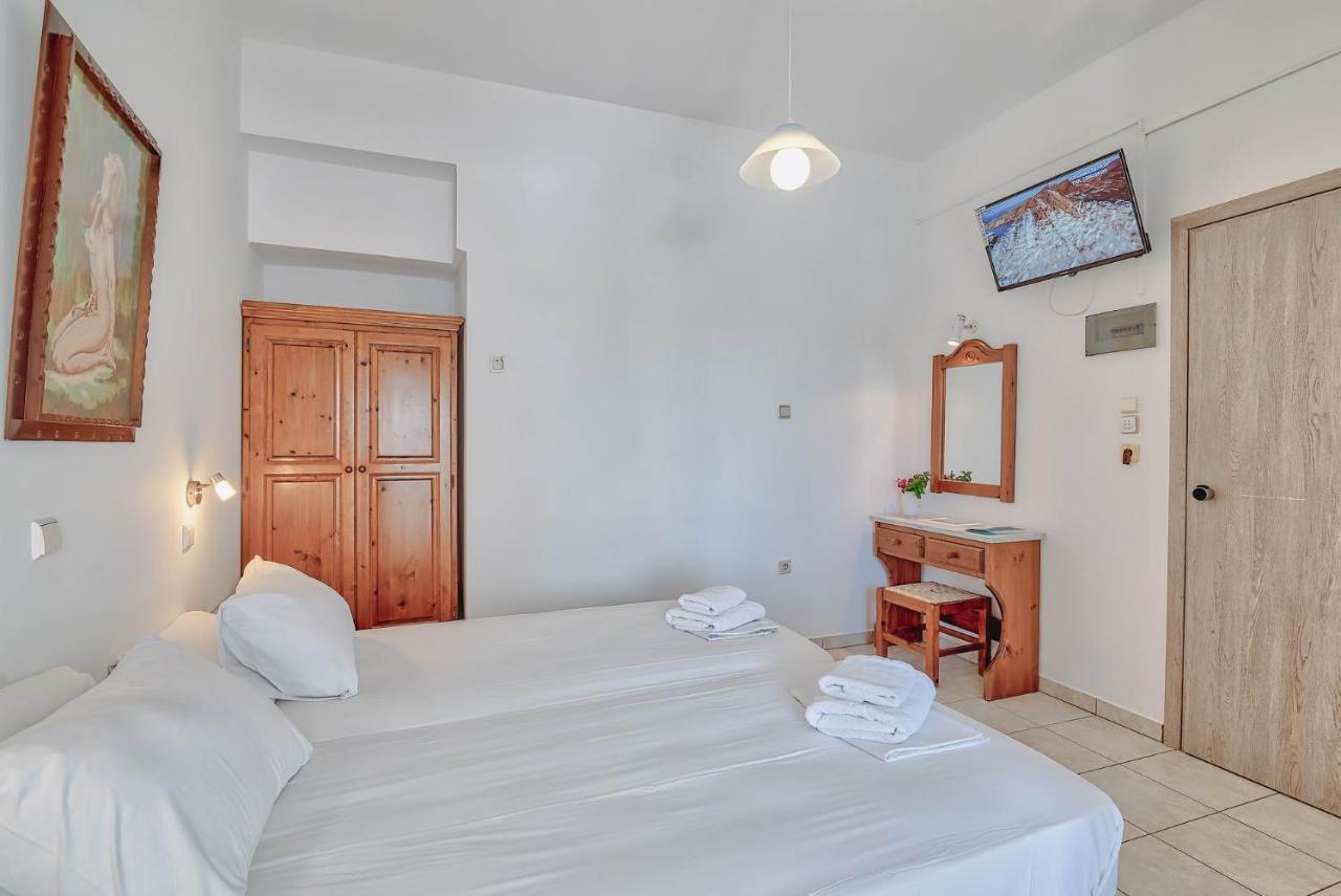 Pavlos Place Antiparos Bagian luar foto